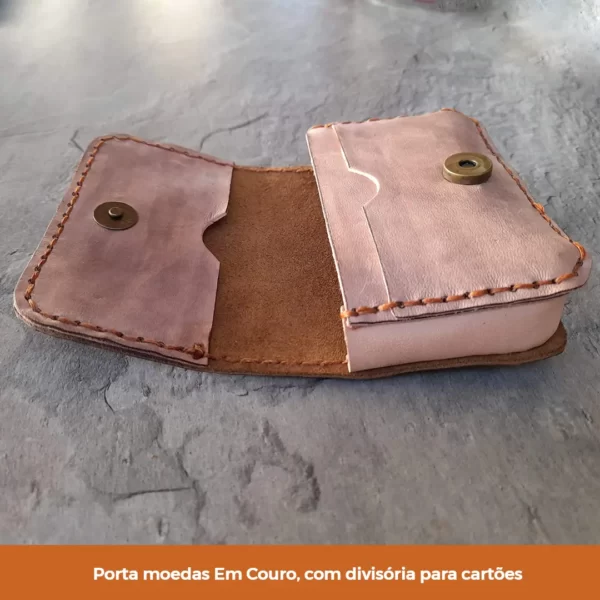 Porta Moedas Em Couro com divisória para Cartões