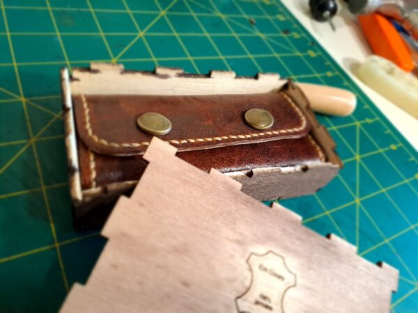 Porta-Chaves Tradicional EmCouro