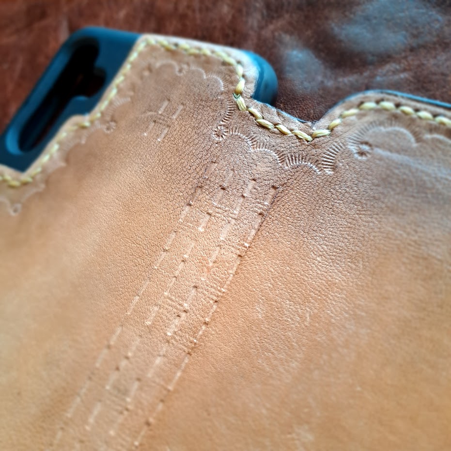 capa em pele para telemóvel