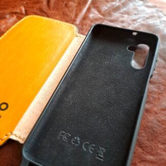 capa em pele para telemóvel